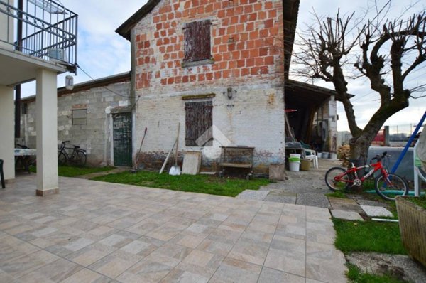 locale commerciale in vendita a Musile di Piave