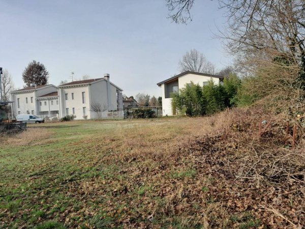 terreno edificabile in vendita a Noale in zona Briana