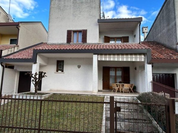 casa indipendente in vendita a Noale
