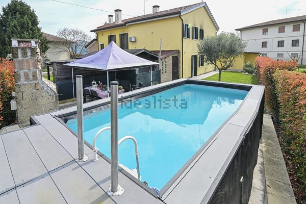casa indipendente in vendita a Noale