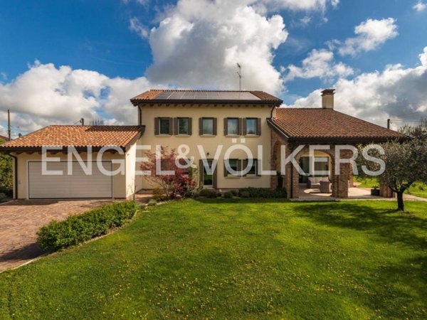 casa indipendente in vendita a Noventa di Piave