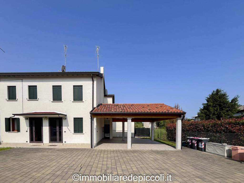 appartamento in vendita a Noventa di Piave in zona Romanziol
