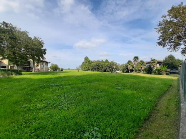 terreno edificabile in vendita a Noventa di Piave in zona Romanziol