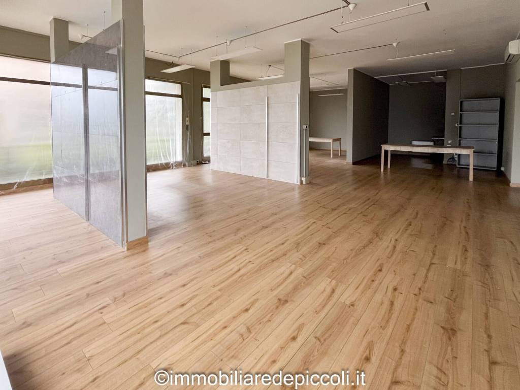 negozio in vendita a Noventa di Piave