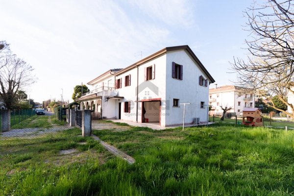 casa indipendente in vendita a Noventa di Piave in zona Ca' Memo