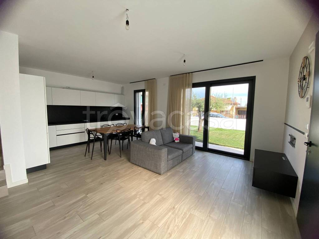 casa indipendente in vendita a Noventa di Piave in zona Ca' Memo