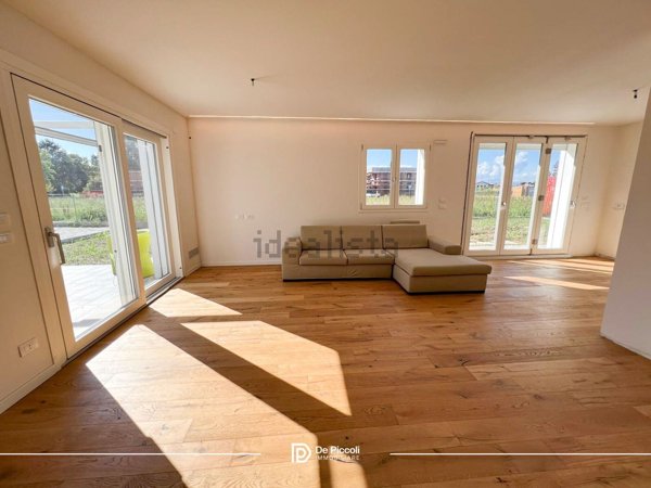 casa indipendente in vendita a Noventa di Piave in zona Ca' Memo