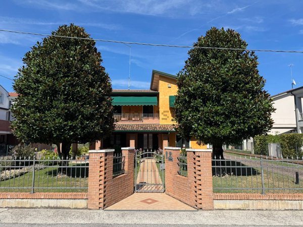 casa indipendente in vendita a Noventa di Piave in zona Ca' Memo