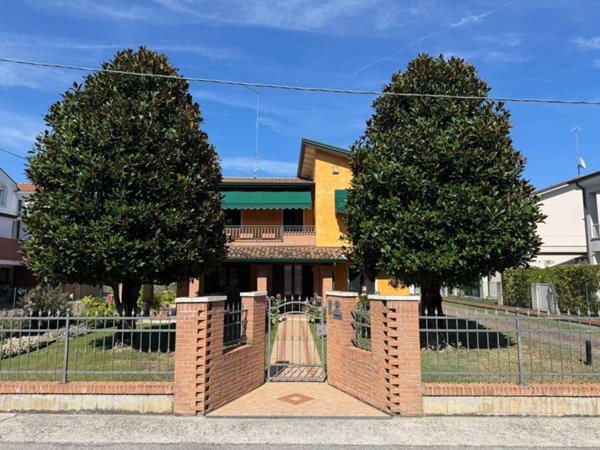 casa indipendente in vendita a Noventa di Piave in zona Ca' Memo