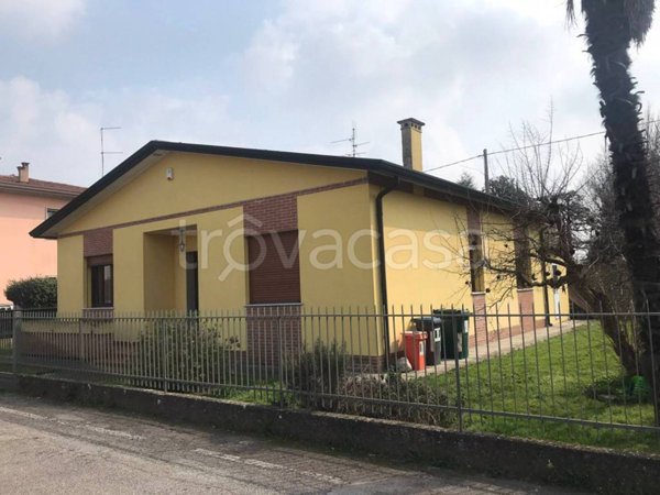 casa indipendente in vendita a Pianiga in zona Cazzago