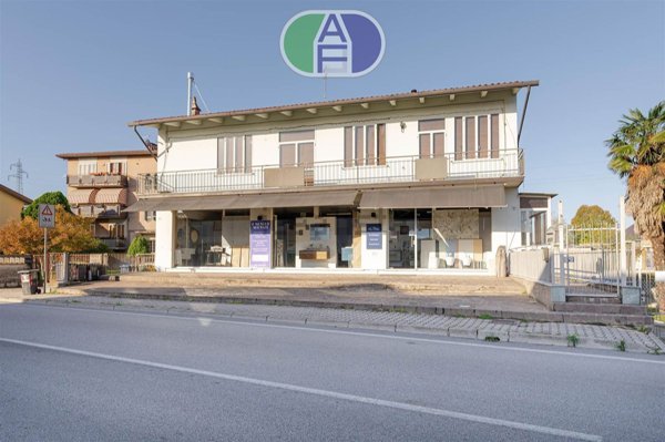 ufficio in vendita a Pianiga in zona Cazzago