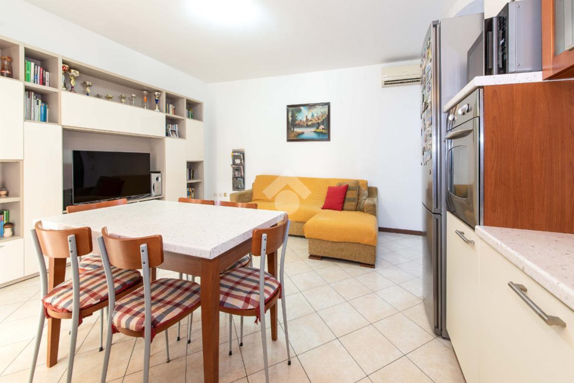 appartamento in vendita a Pianiga in zona Mellaredo