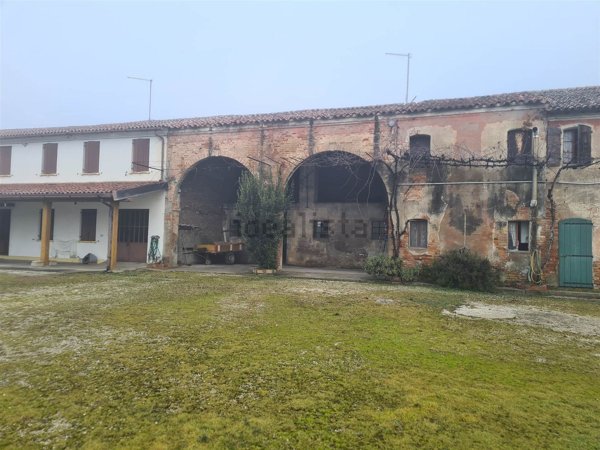 casale in vendita a Pianiga in zona Mellaredo