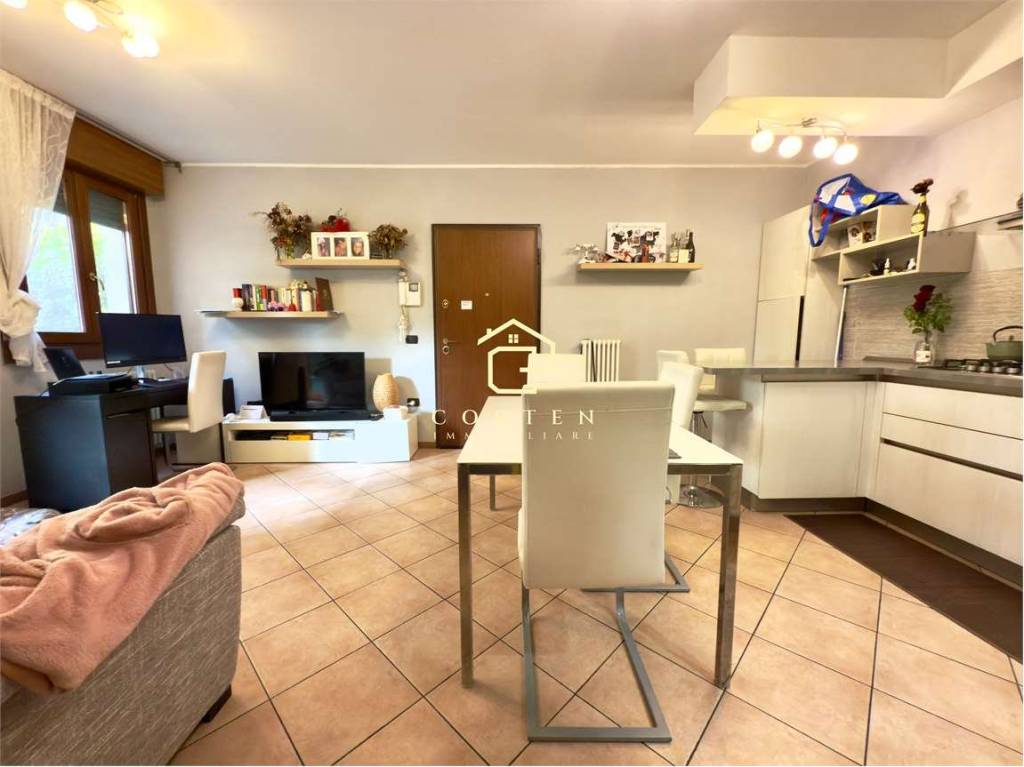 appartamento in vendita a Pianiga in zona Mellaredo