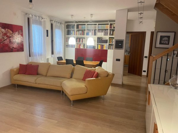 appartamento in vendita a Pianiga in zona Mellaredo