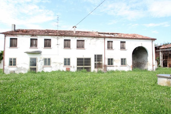 terreno edificabile in vendita a Pianiga in zona Mellaredo