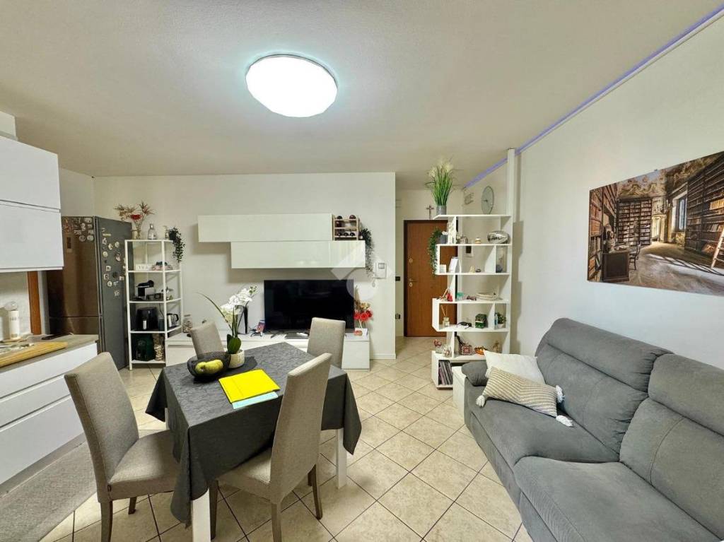 appartamento in vendita a Pianiga in zona Mellaredo