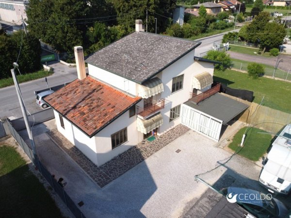 casa indipendente in vendita a Pianiga in zona Rivale
