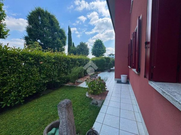 appartamento in vendita a Pianiga in zona Mellaredo