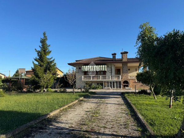 casa indipendente in vendita a Pianiga in zona Mellaredo