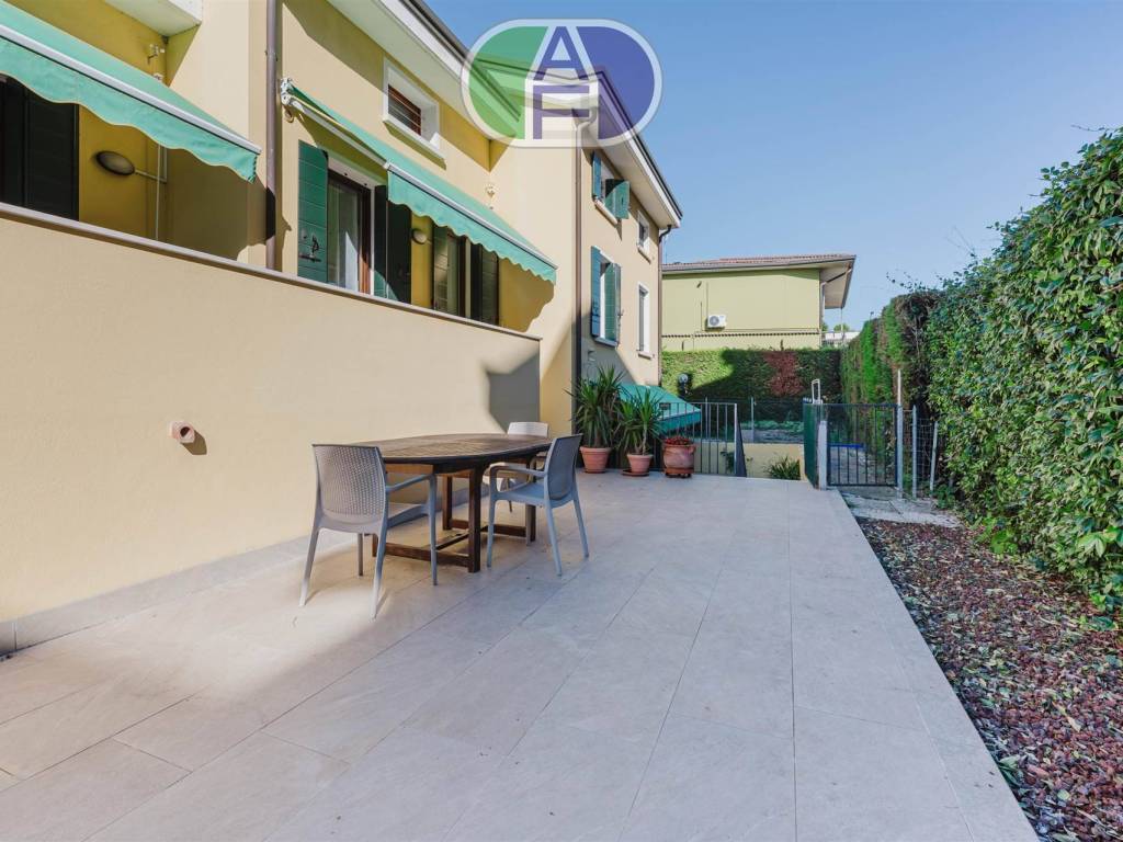 casa indipendente in vendita a Pianiga in zona Cazzago