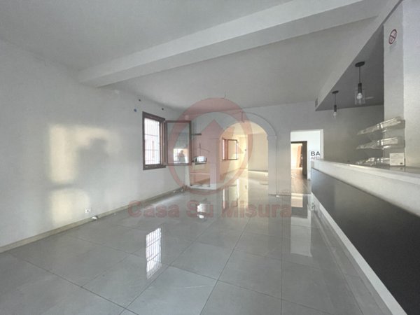 negozio in vendita a Pianiga in zona Mellaredo