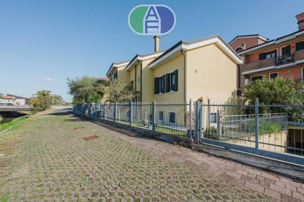 casa indipendente in vendita a Pianiga in zona Cazzago