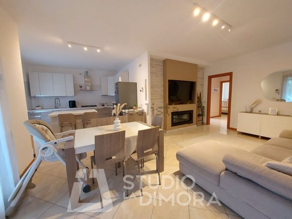 appartamento in vendita a Pianiga in zona Cazzago