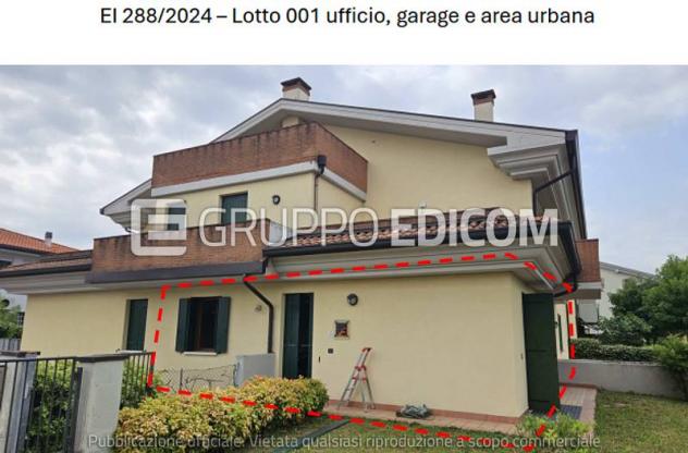 negozio in vendita a Pianiga in zona Cazzago