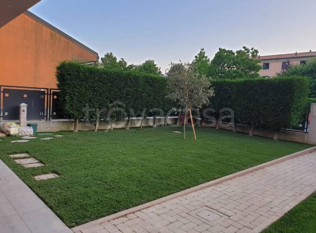 appartamento in vendita a Pianiga in zona Cazzago