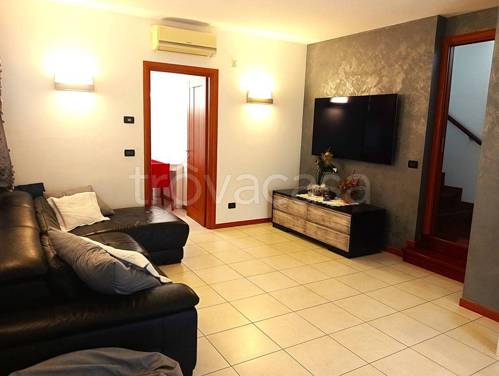 casa indipendente in vendita a Pianiga in zona Mellaredo