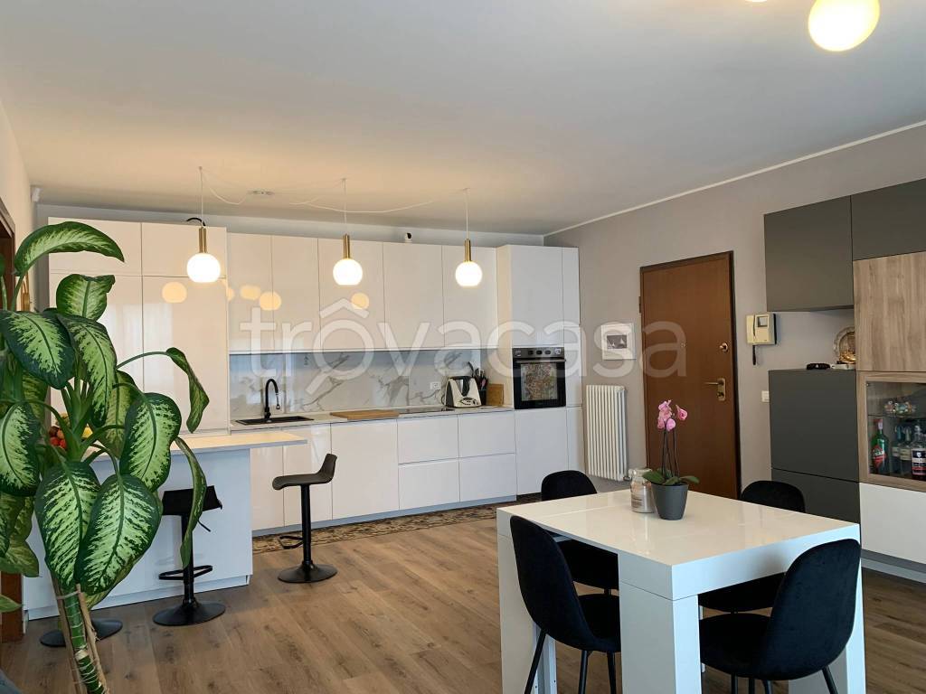 appartamento in vendita a Pianiga in zona Cazzago