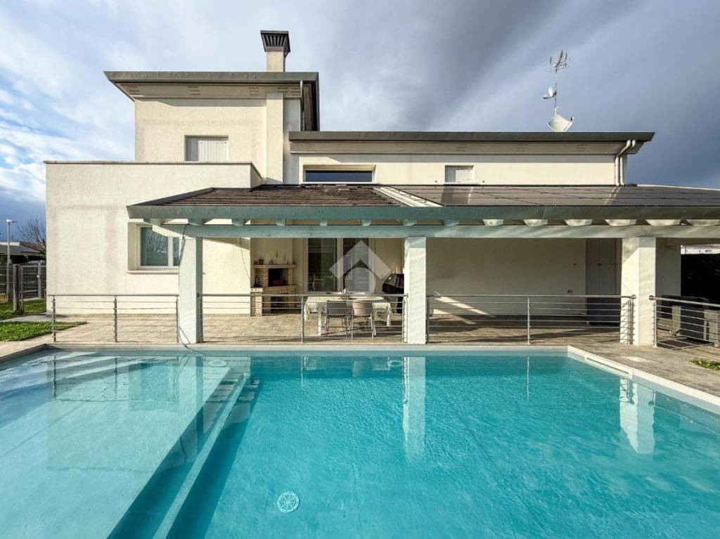 casa indipendente in vendita a Pianiga in zona Cazzago
