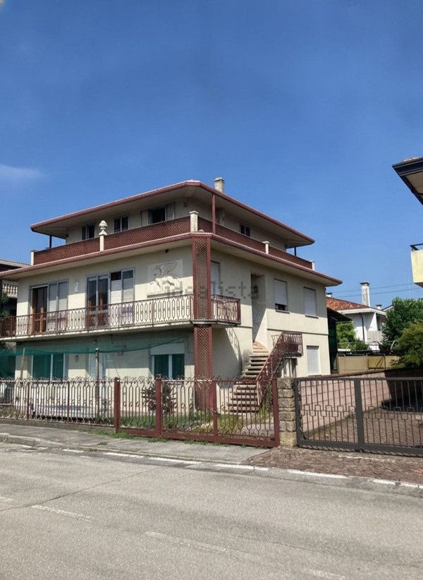 appartamento in vendita a Pianiga in zona Mellaredo