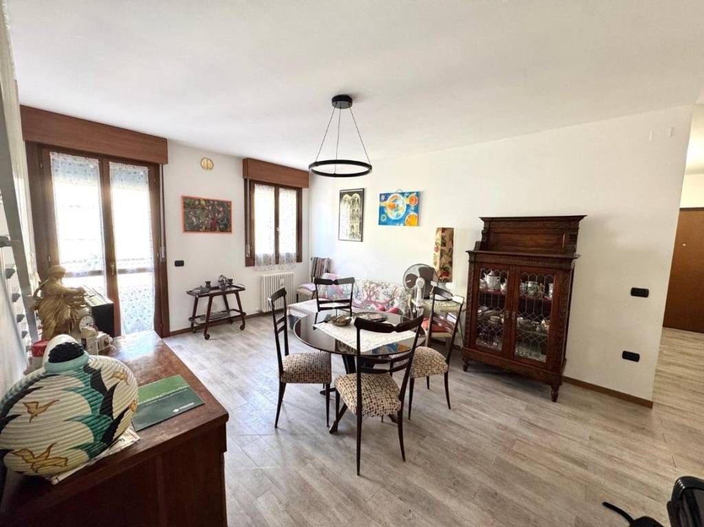 appartamento in vendita a Pianiga in zona Mellaredo