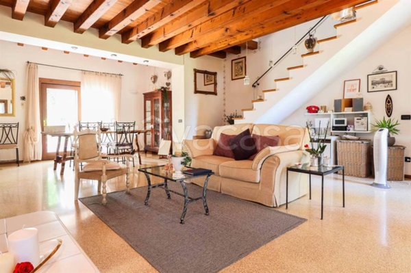 casa indipendente in vendita a Portogruaro in zona Portovecchio