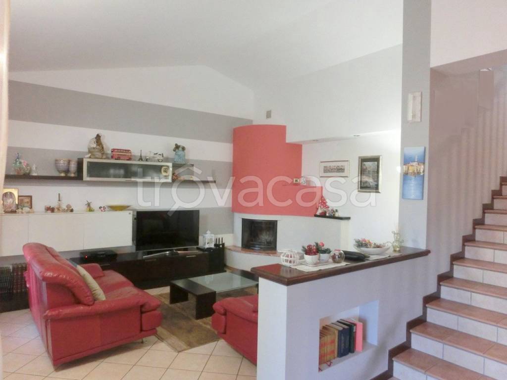 casa indipendente in vendita a Portogruaro in zona Lugugnana