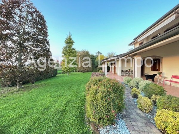 casa indipendente in vendita a Portogruaro in zona Lugugnana