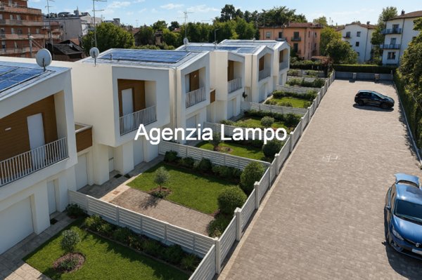 casa indipendente in vendita a Portogruaro