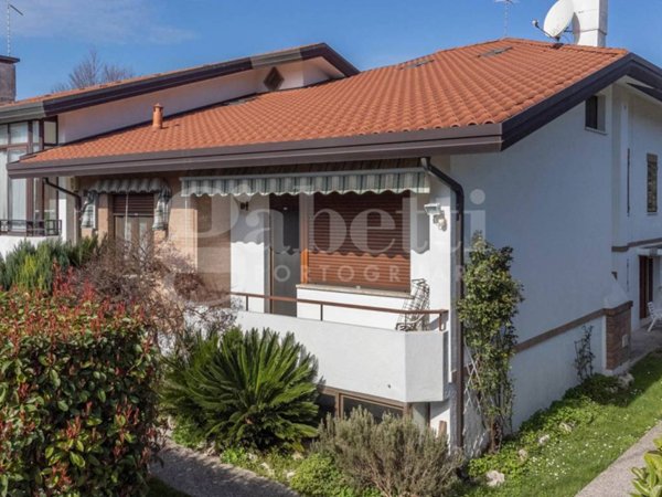 casa indipendente in vendita a Portogruaro