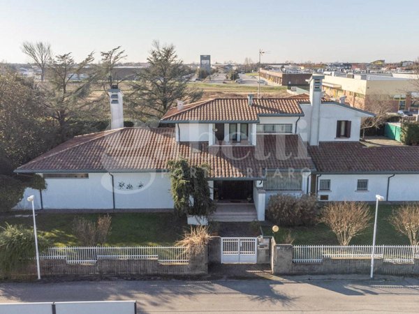 casa indipendente in vendita a Portogruaro