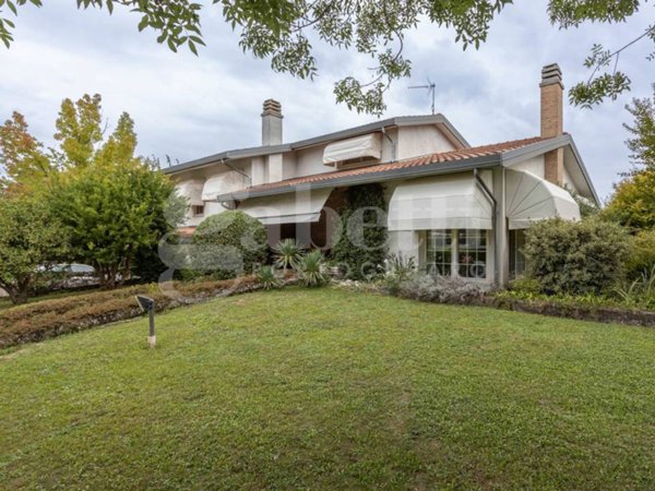 casa indipendente in vendita a Portogruaro in zona Summaga
