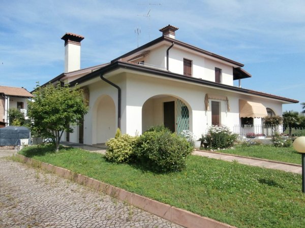 casa indipendente in vendita a Portogruaro