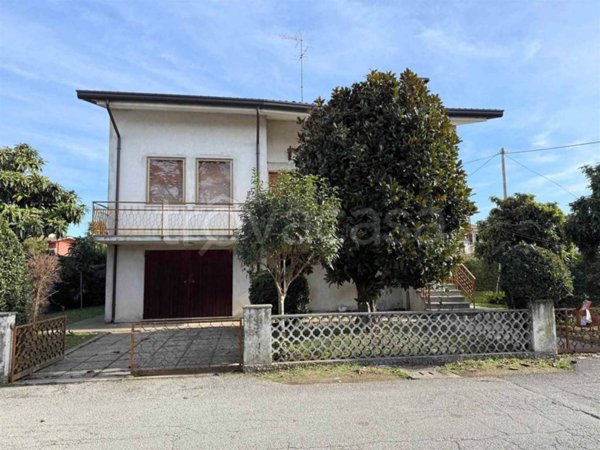 casa indipendente in vendita a Portogruaro in zona Summaga