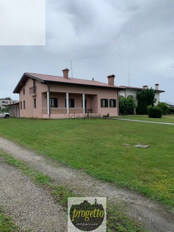 casa indipendente in vendita a Portogruaro