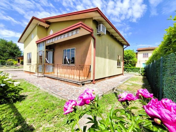 casa indipendente in vendita a Portogruaro in zona Lugugnana