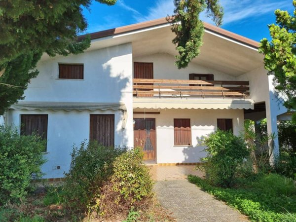 casa indipendente in vendita a Portogruaro in zona Giussago