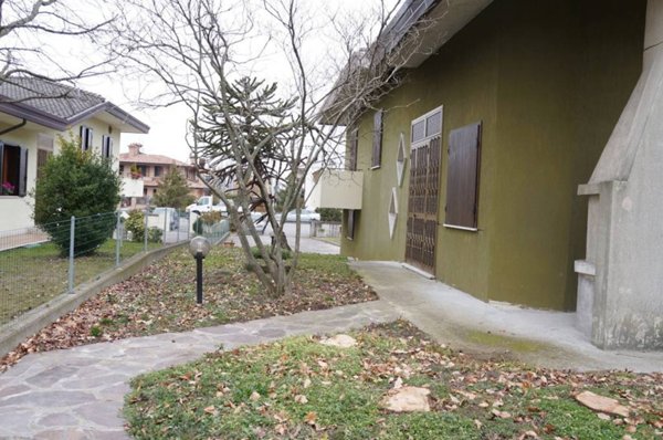 casa indipendente in vendita a Portogruaro in zona Giussago