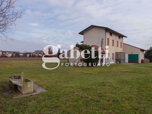 casa indipendente in vendita a Portogruaro in zona Summaga