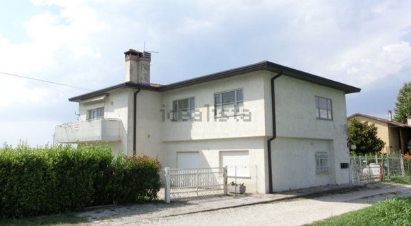 appartamento in vendita a Portogruaro in zona Lugugnana